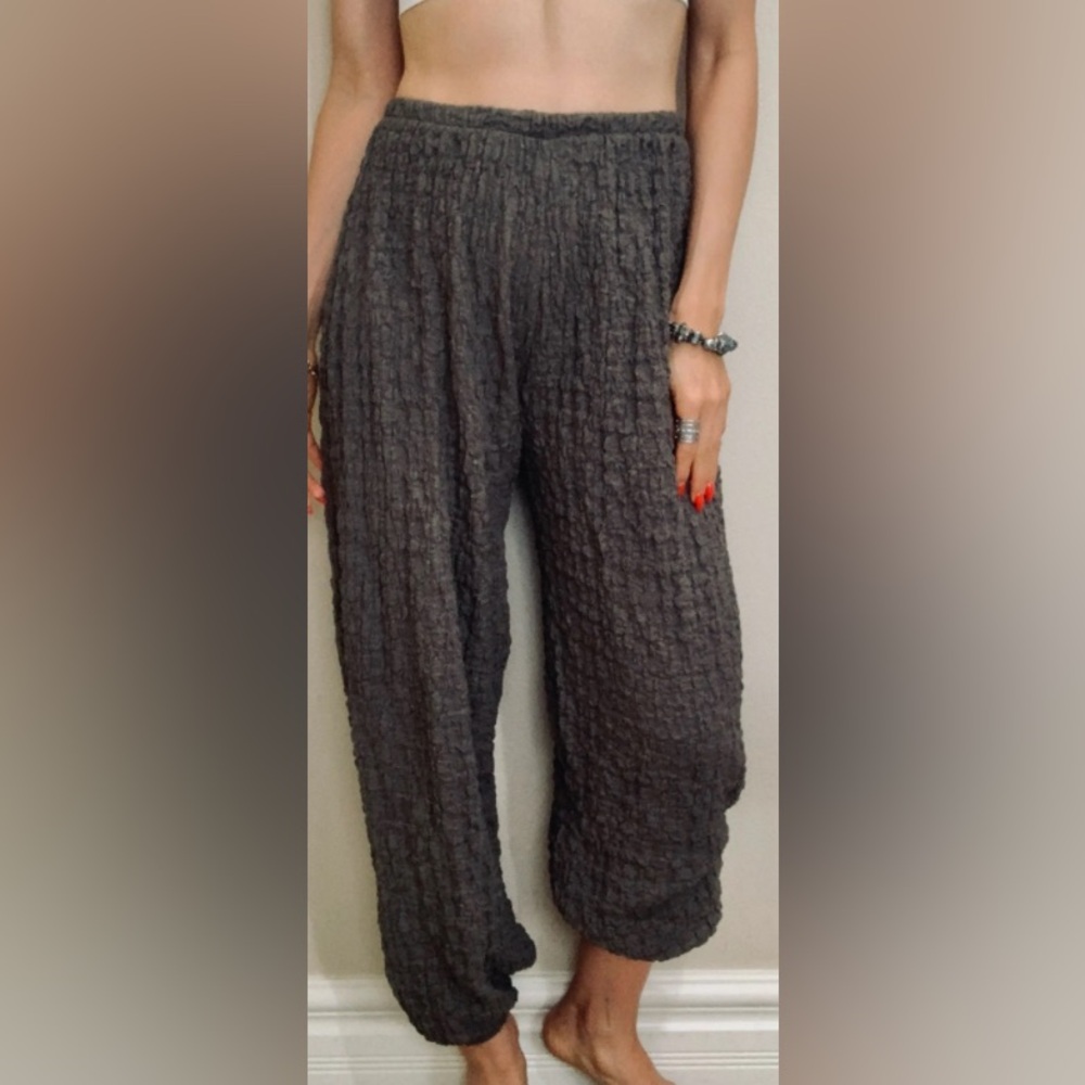 Zara Women's Textured Green dark Pants/ Size Small